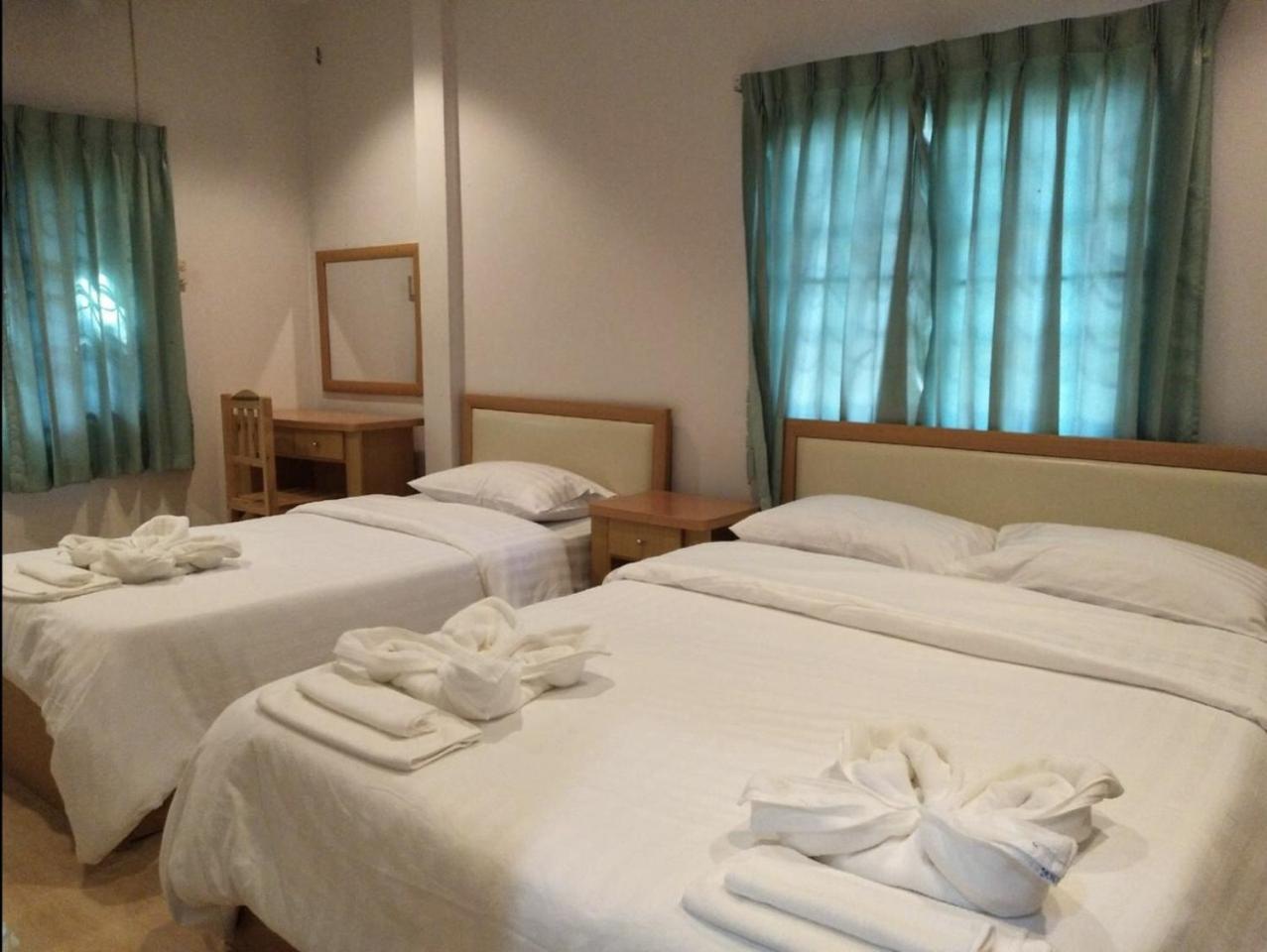 Inthanon Riverside Resort Chom Thong Bagian luar foto